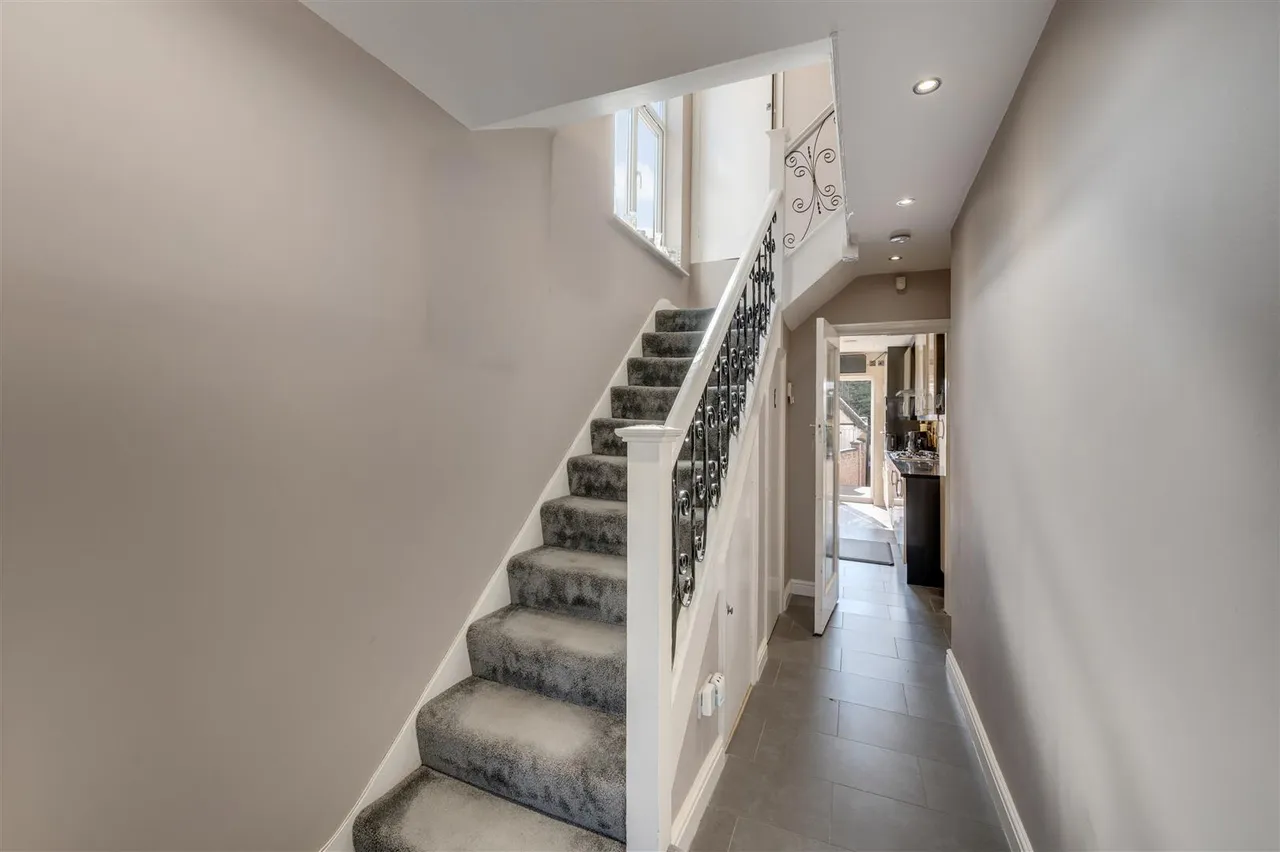Ballogie Avenue, Neasden, NW10, photo 8