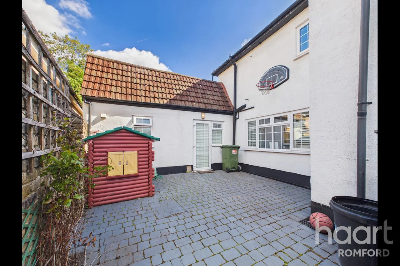 Manor Road, Romford, RM1, photo 24