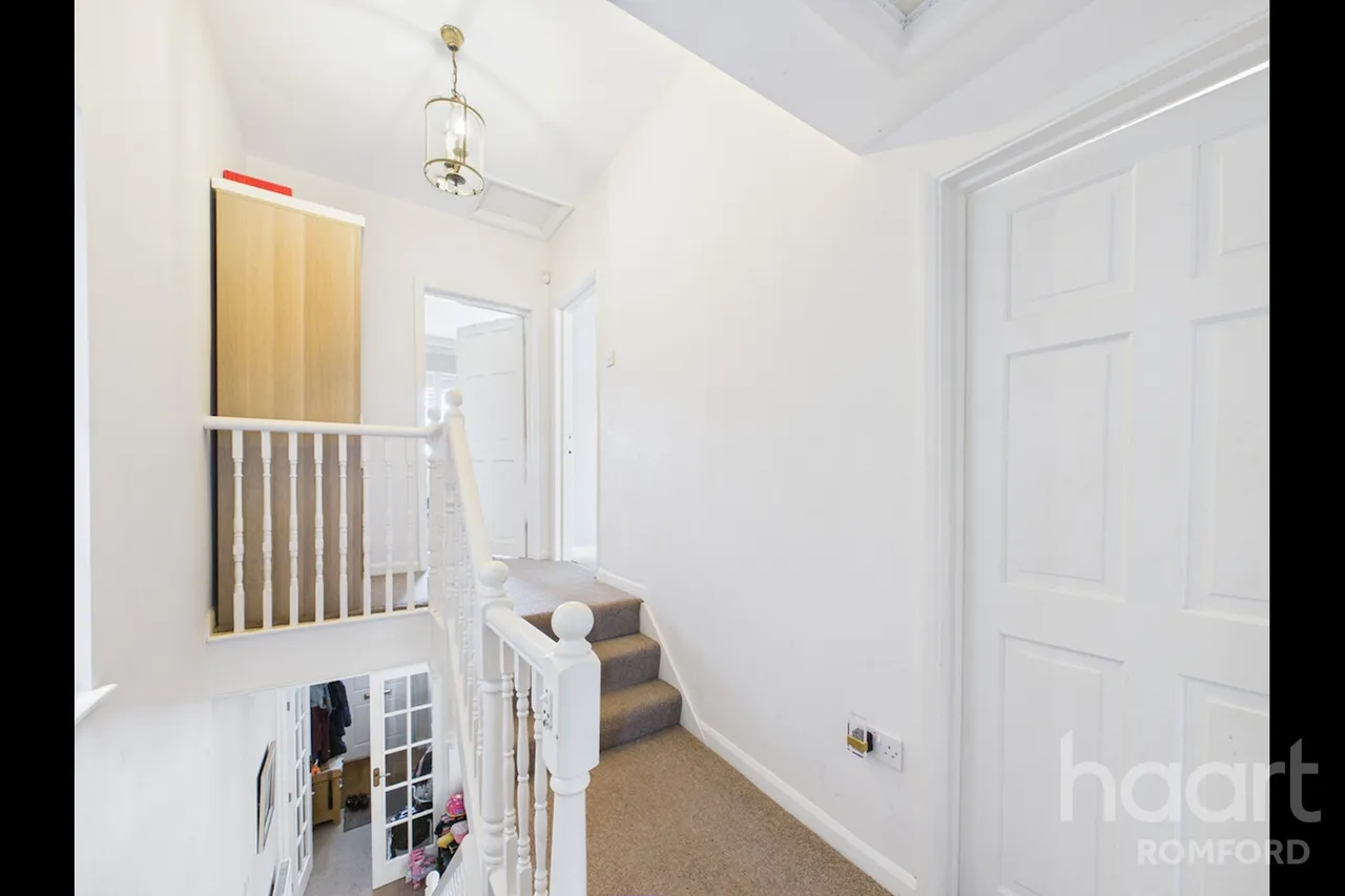 Manor Road, Romford, RM1, photo 17