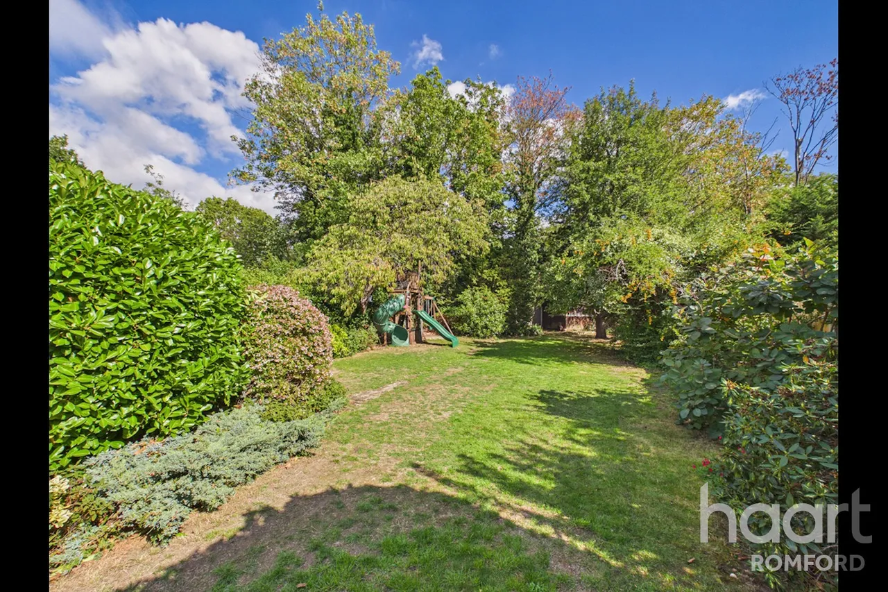 Manor Road, Romford, RM1, photo 25