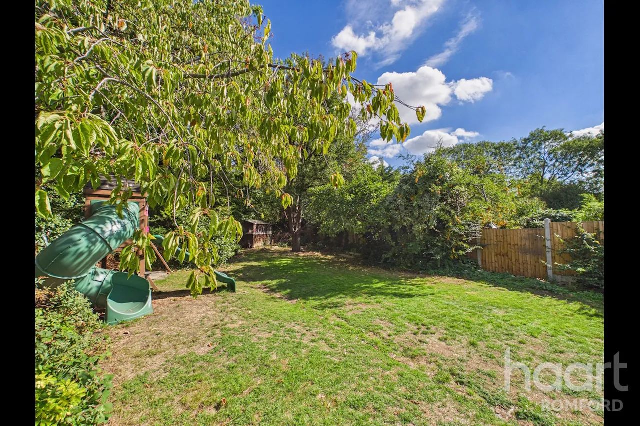 Manor Road, Romford, RM1, photo 26