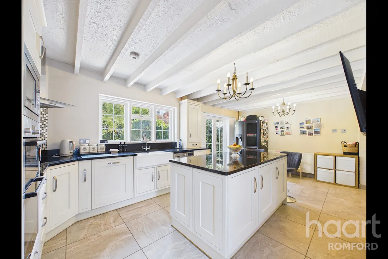 Manor Road, Romford, RM1, photo 12