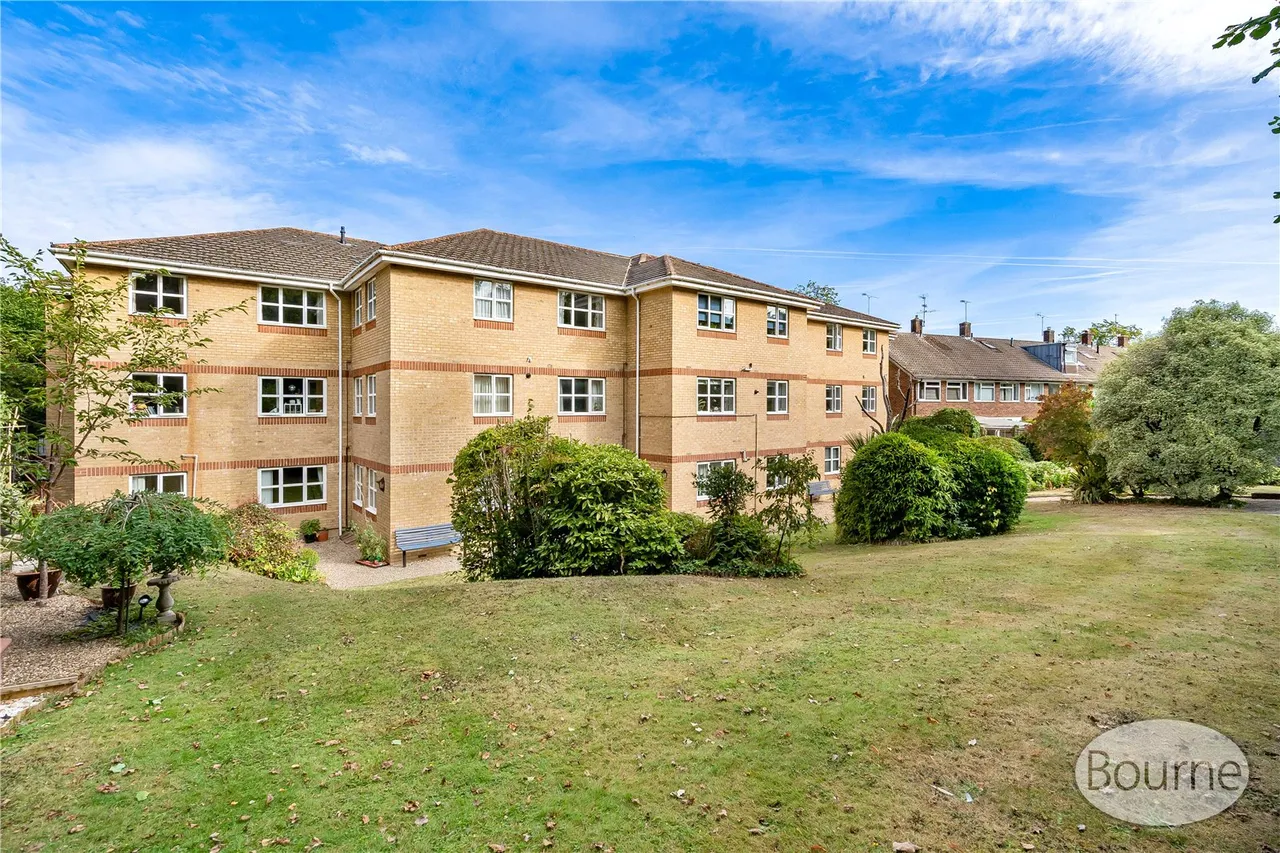 St. Johns Road, St Johns, GU21, photo 13