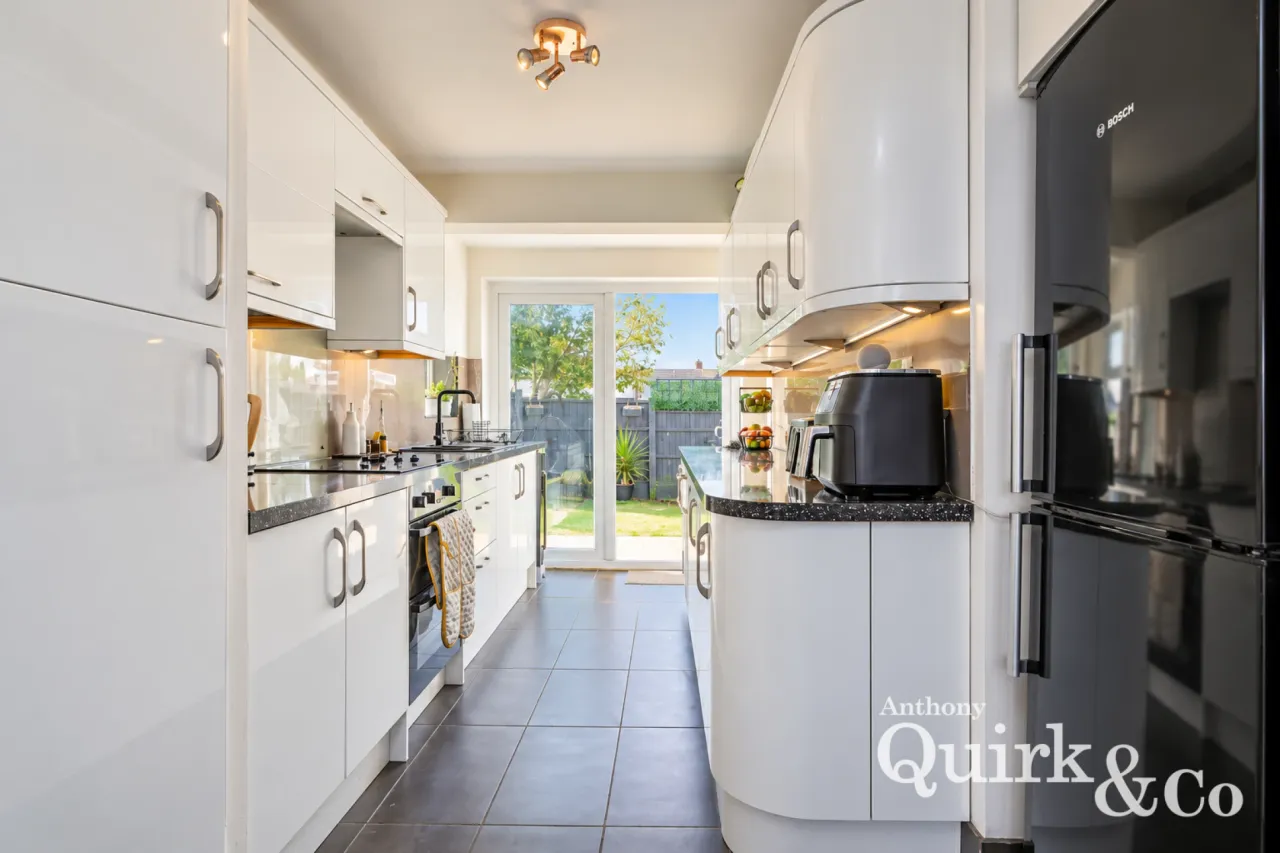 Hallet Road, Canvey Island, SS8, photo 8