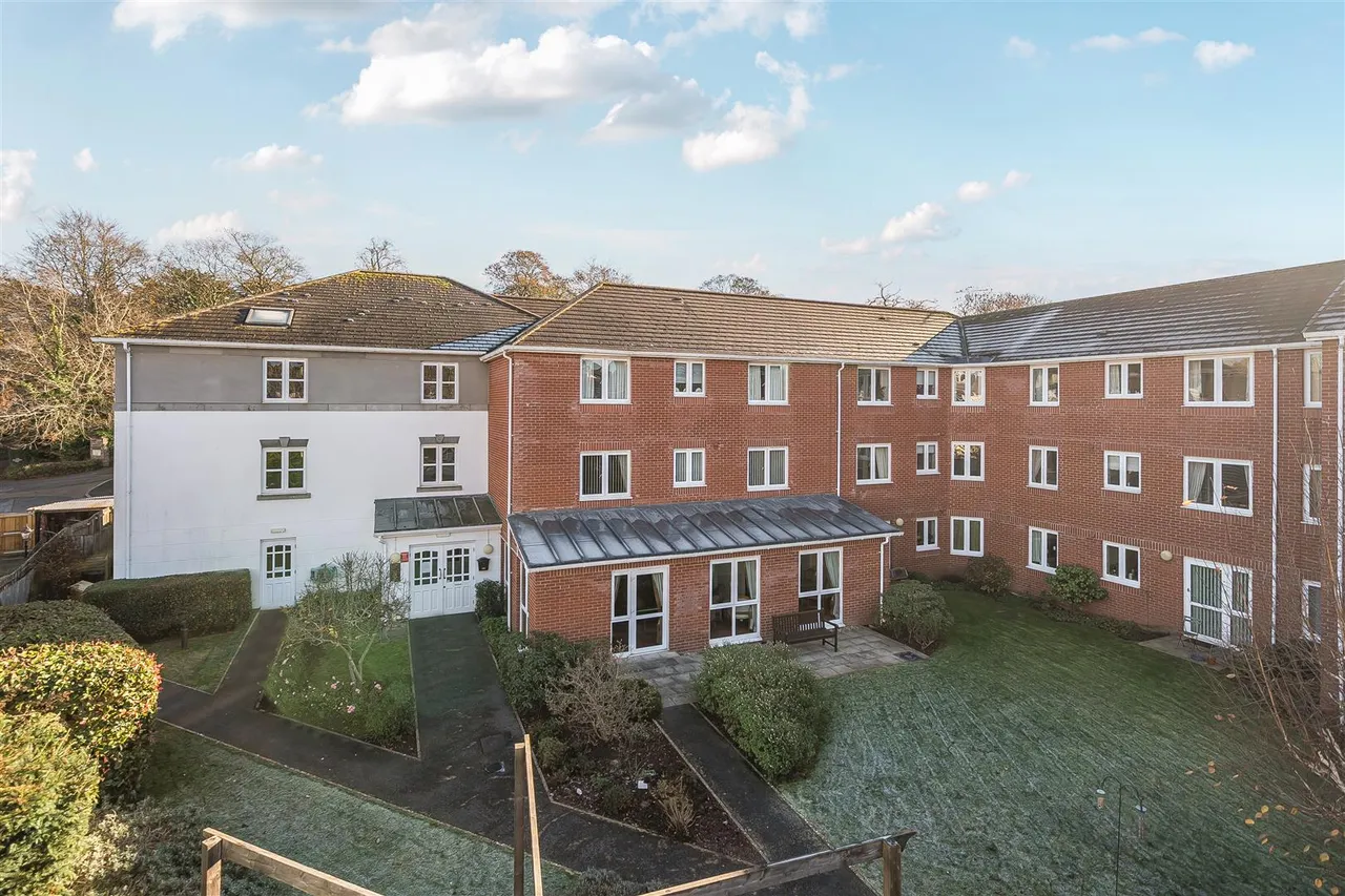 Butts Road, Exeter, EX2, photo 9