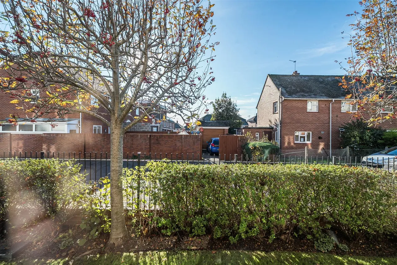 Butts Road, Exeter, EX2, photo 15