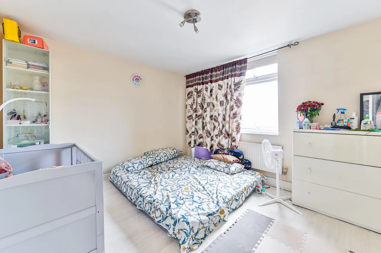 11 Burr Close, London, photo 6