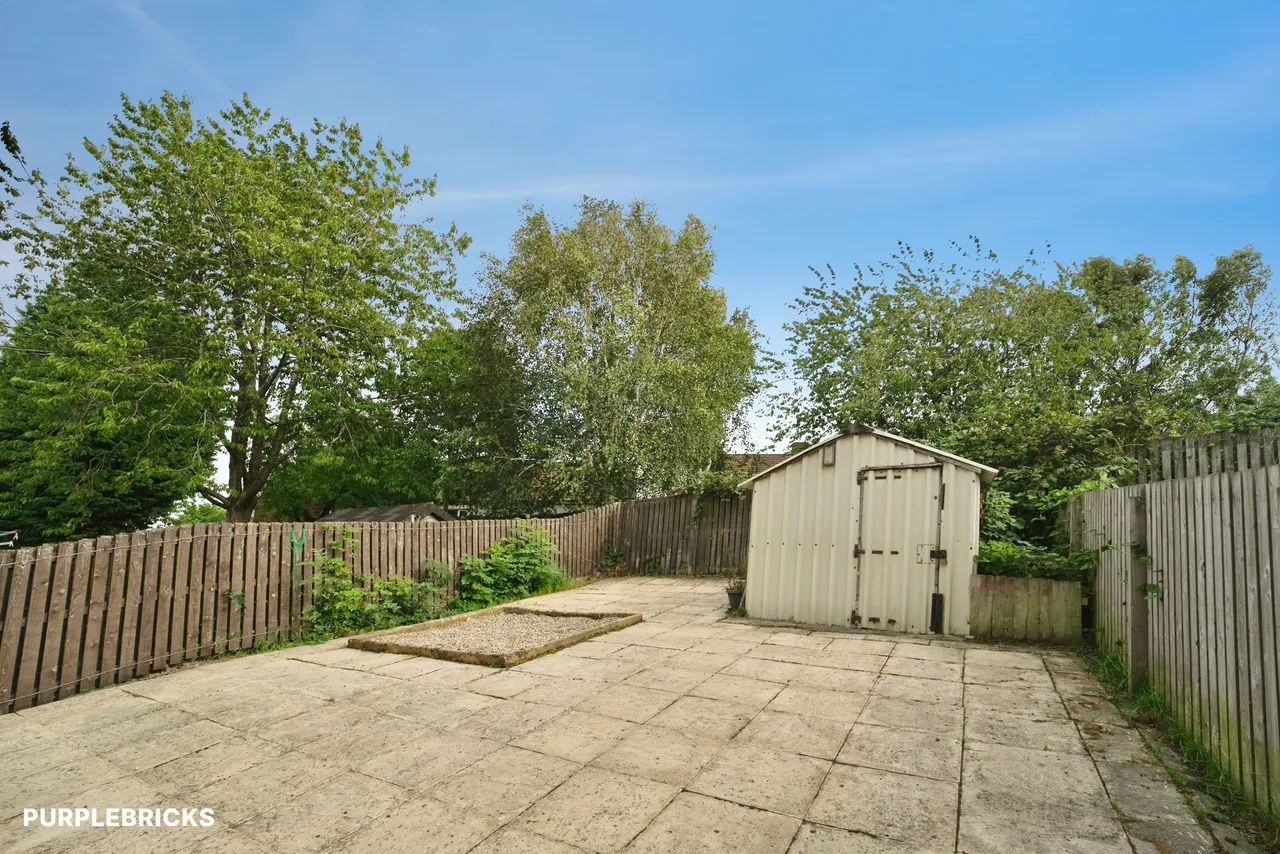 Knowles View, Bradford, BD4, photo 27