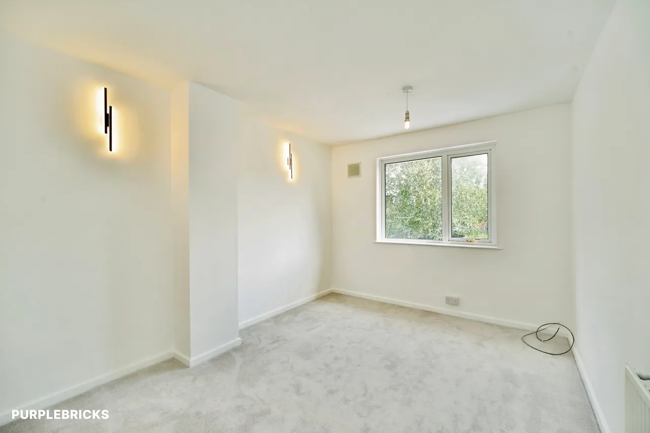 Knowles View, Bradford, BD4, photo 19