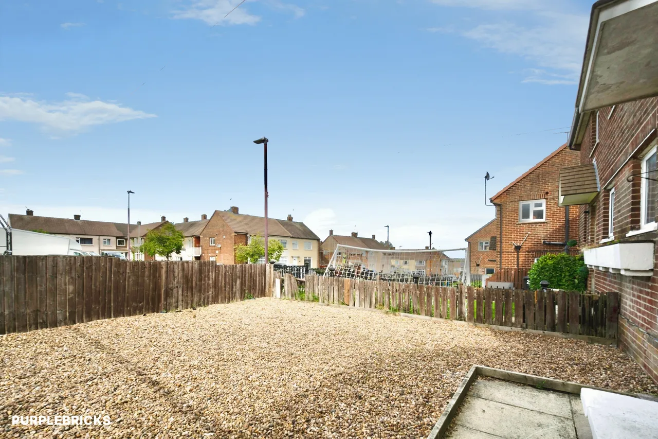 Knowles View, Bradford, BD4, photo 3