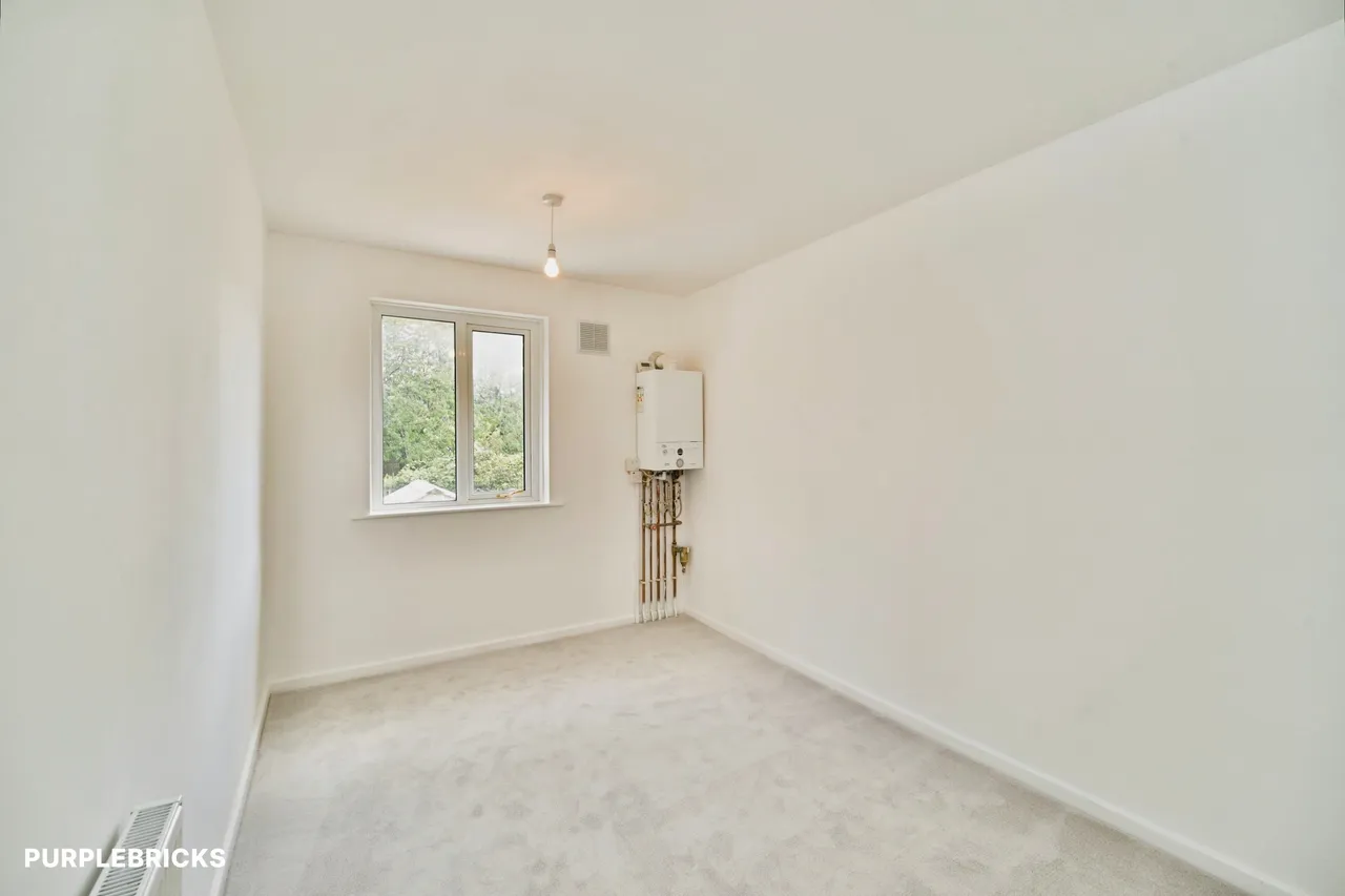 Knowles View, Bradford, BD4, photo 23