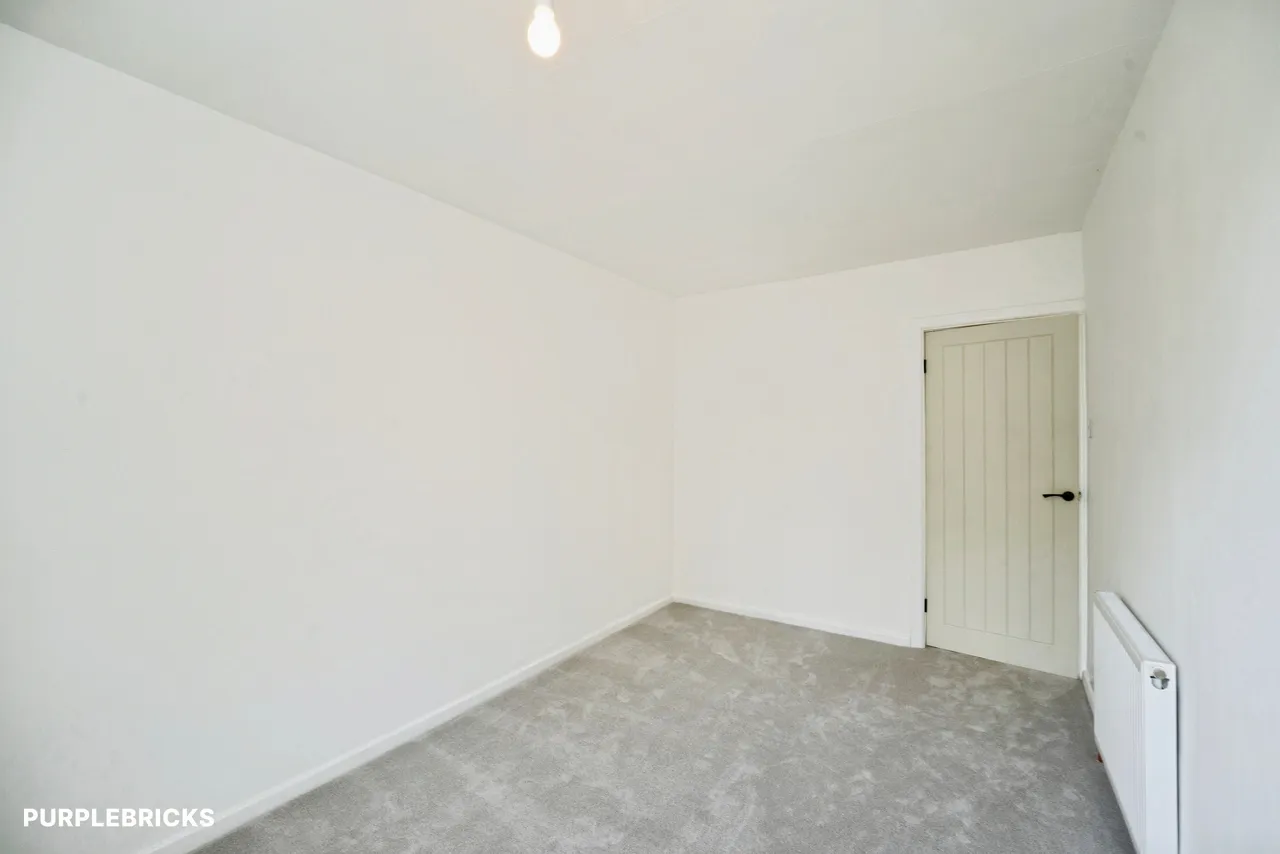 Knowles View, Bradford, BD4, photo 22