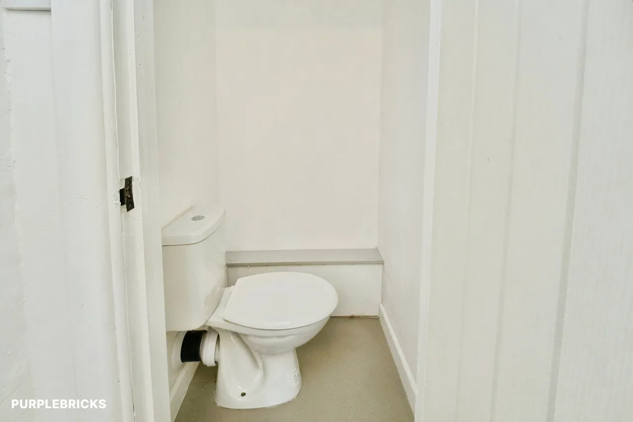 Knowles View, Bradford, BD4, photo 15