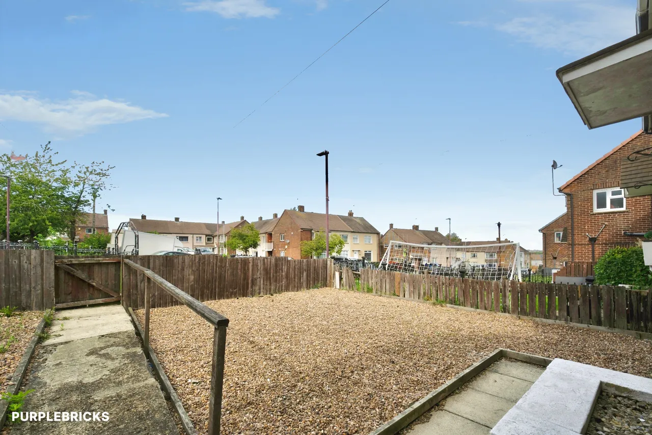 Knowles View, Bradford, BD4, photo 4