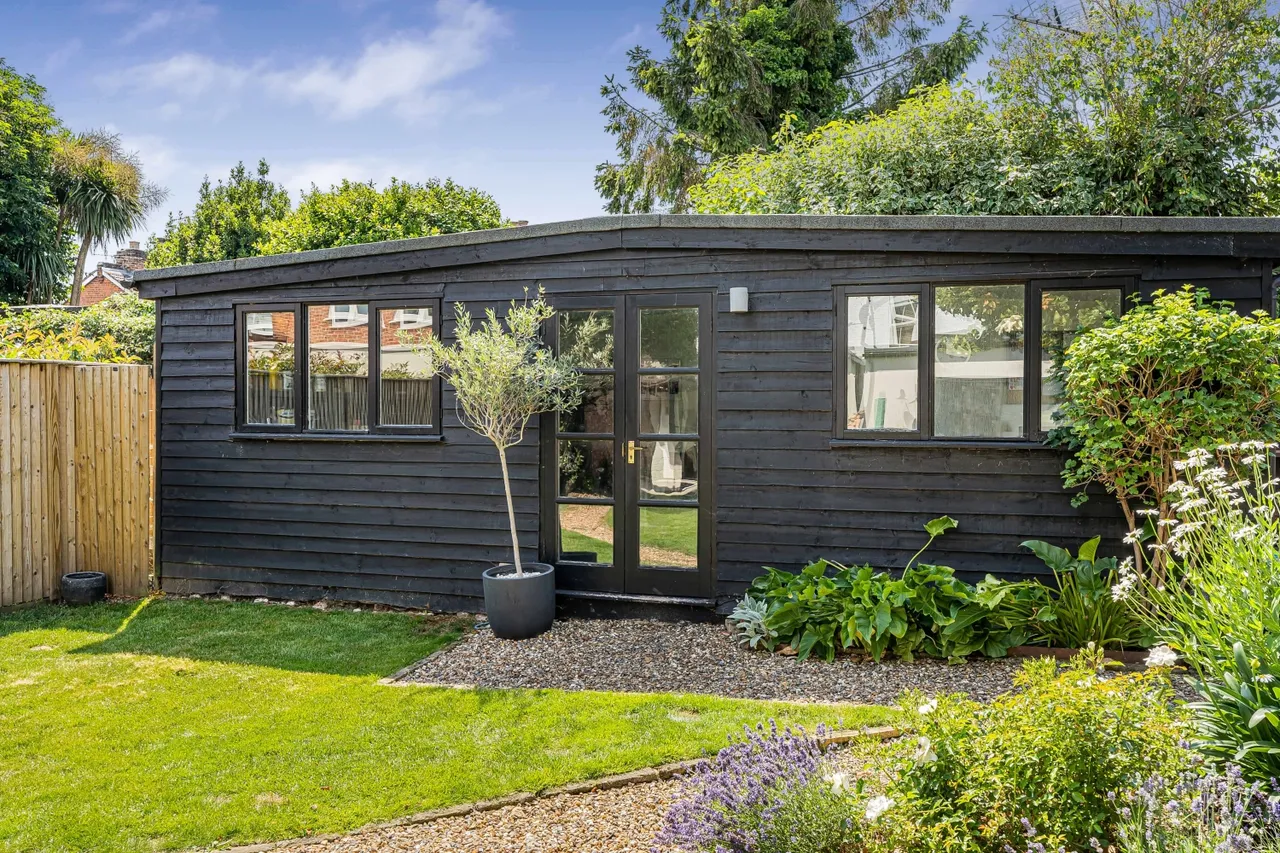 Queens Road, Surrey Egham, TW20, photo 21
