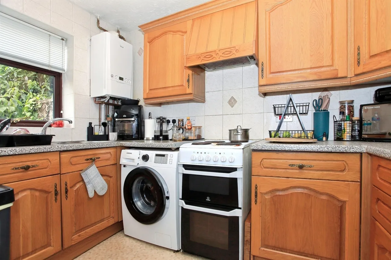 Stagshaw Drive, Peterborough, PE2, photo 2
