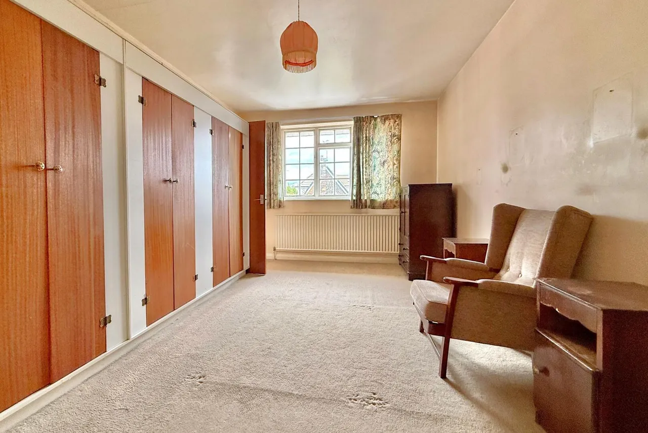 Linden Drive, Oldswinford, Stourbridge, photo 17
