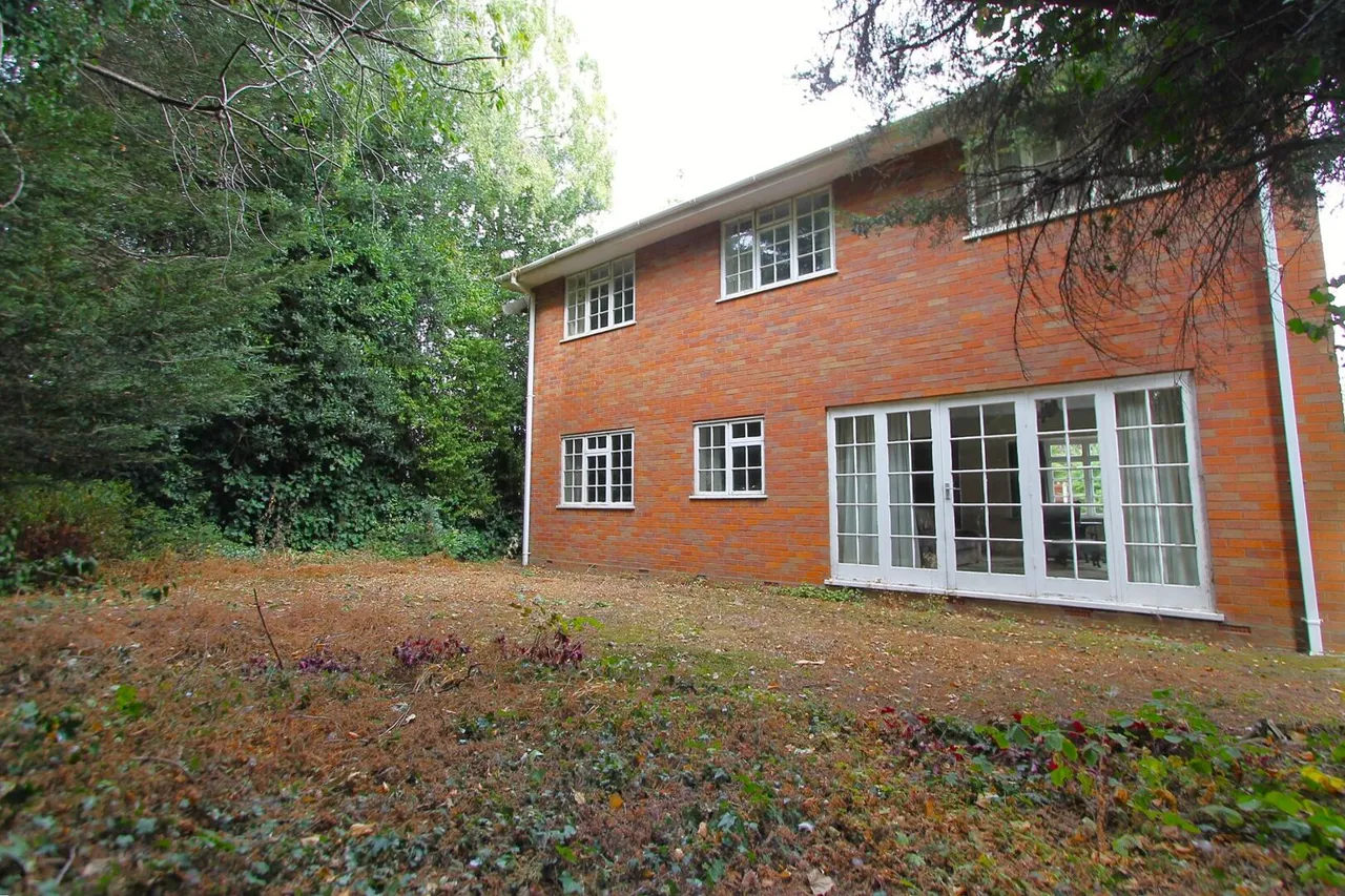 Linden Drive, Oldswinford, Stourbridge, photo 27