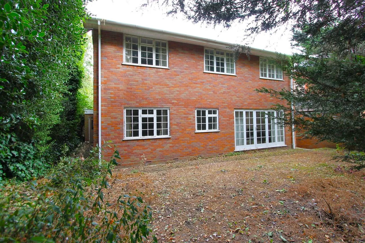 Linden Drive, Oldswinford, Stourbridge, photo 26