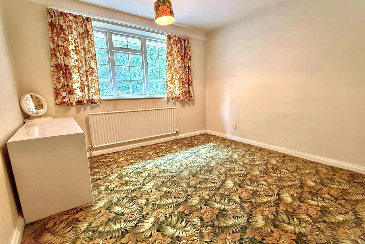 Linden Drive, Oldswinford, Stourbridge, photo 21