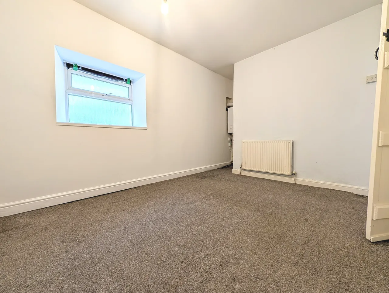 Hillside Terrace, Wattstown, CF39, photo 7
