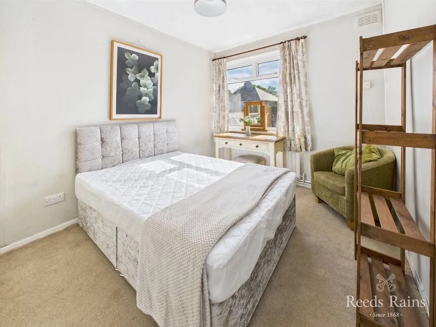 Cecil Court, Ryndleside, North Yorkshire, YO12, photo 6