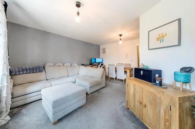 Pelican Lane, Newbury, RG14, photo 10