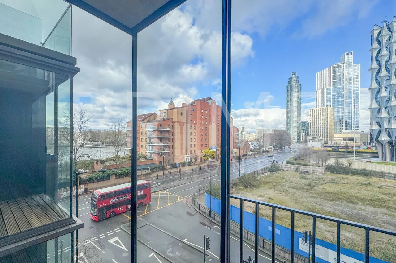 Embassy Gardens, Nine Elms, SW8, photo 2