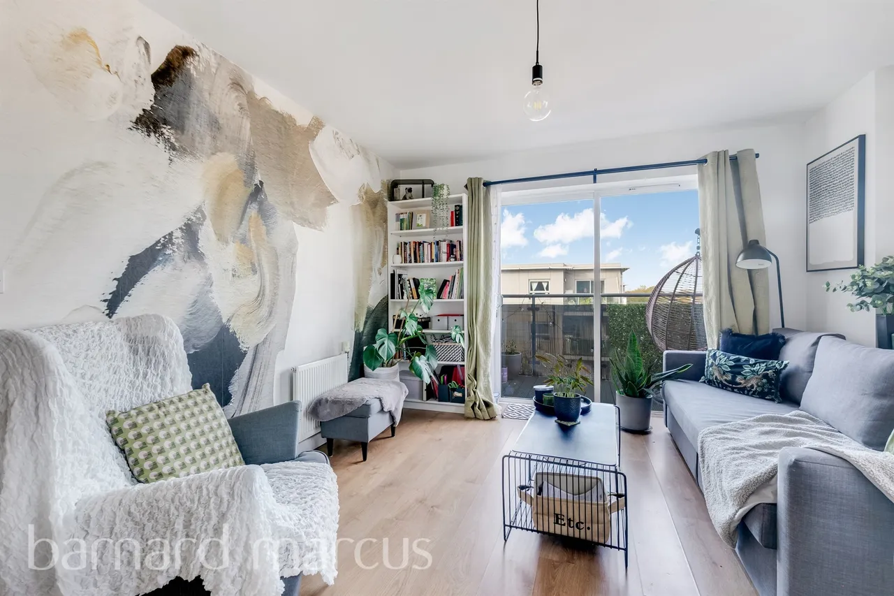 Talbot Close, Mitcham, photo 3