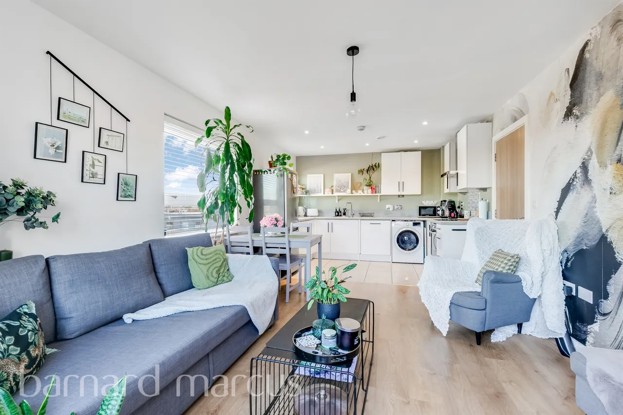 Talbot Close, Mitcham, photo 6