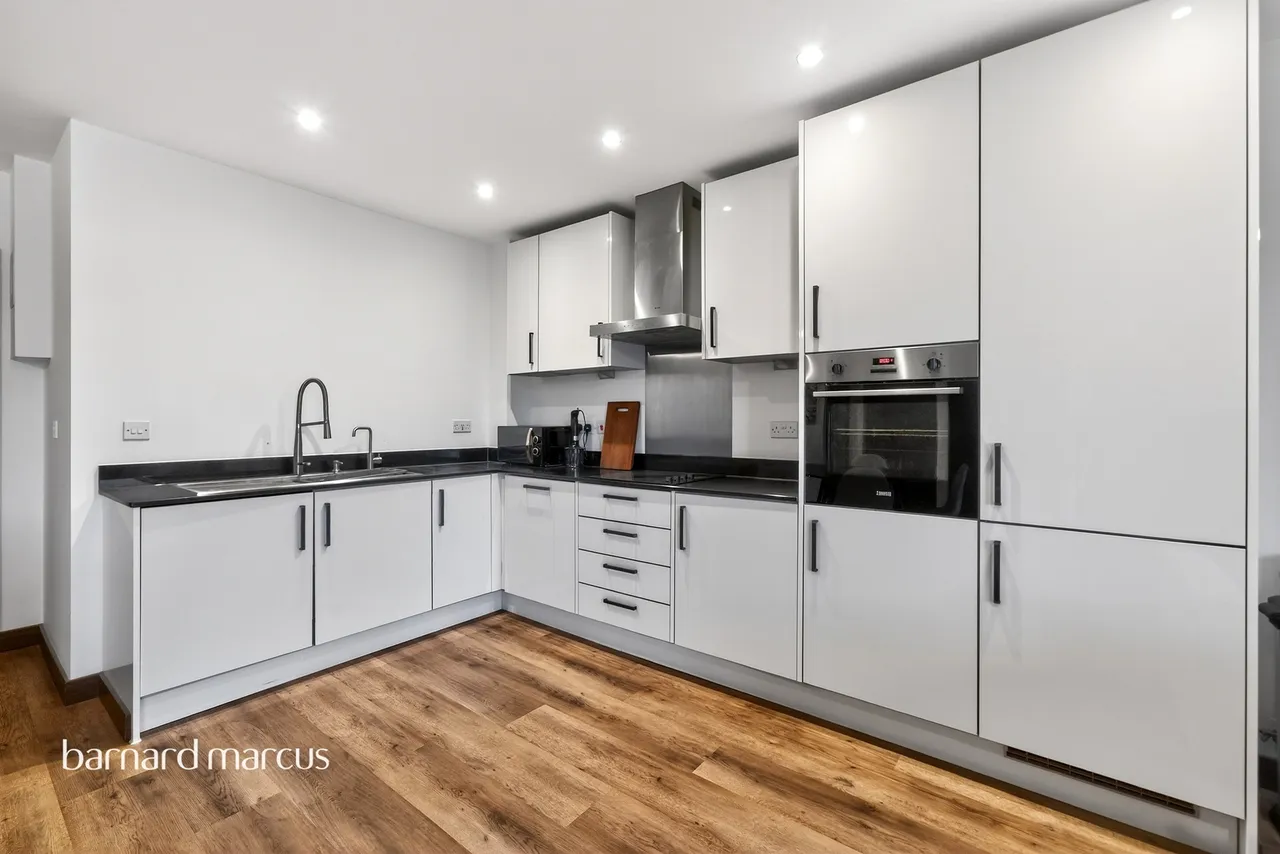 Reeve Street, Feltham, photo 5