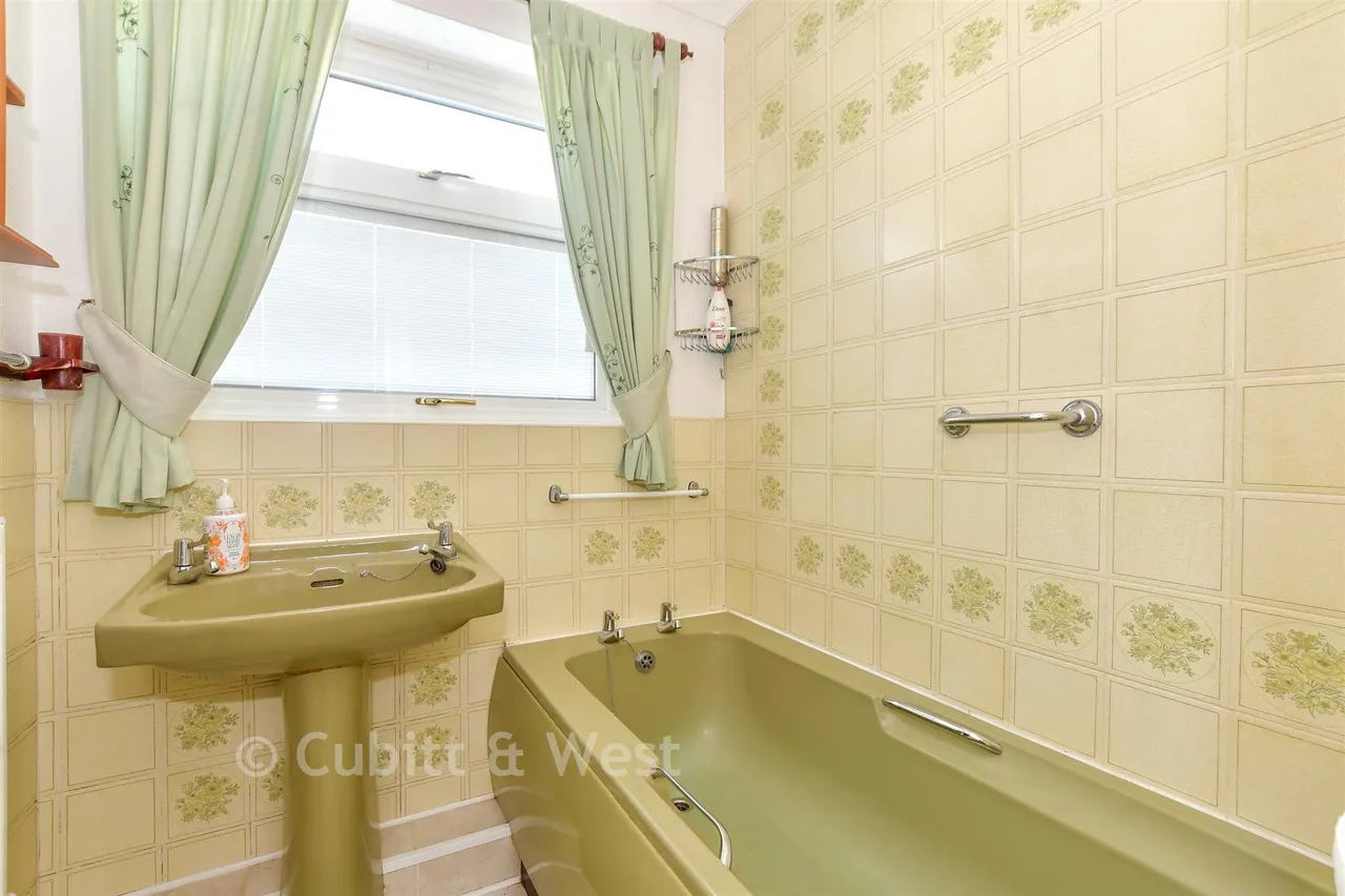 Milton Avenue, Rustington, BN16, photo 9