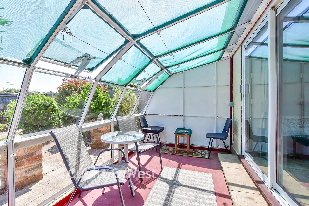 Milton Avenue, Rustington, BN16, photo 11