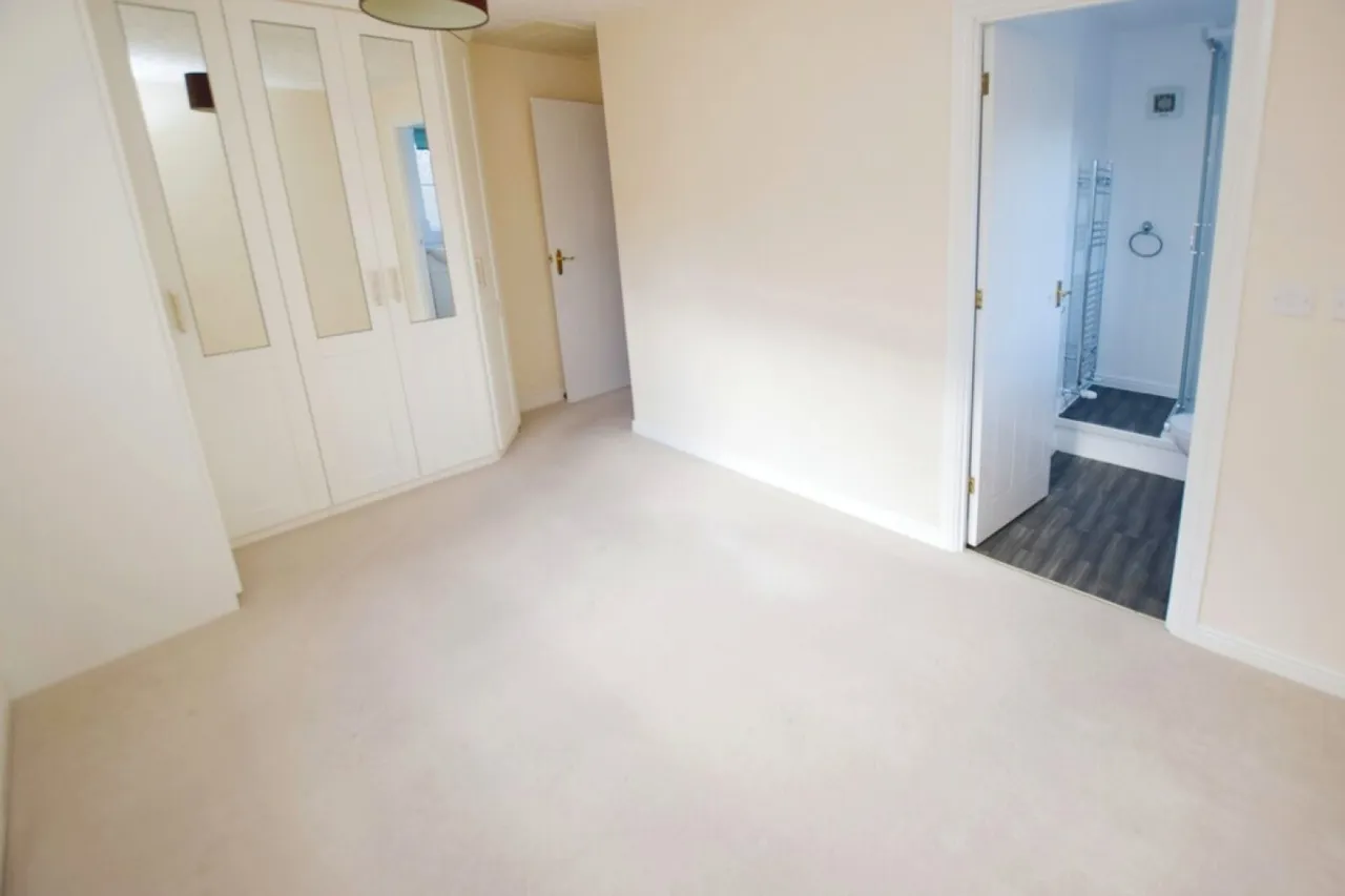 Clover Avenue, EX4, photo 6