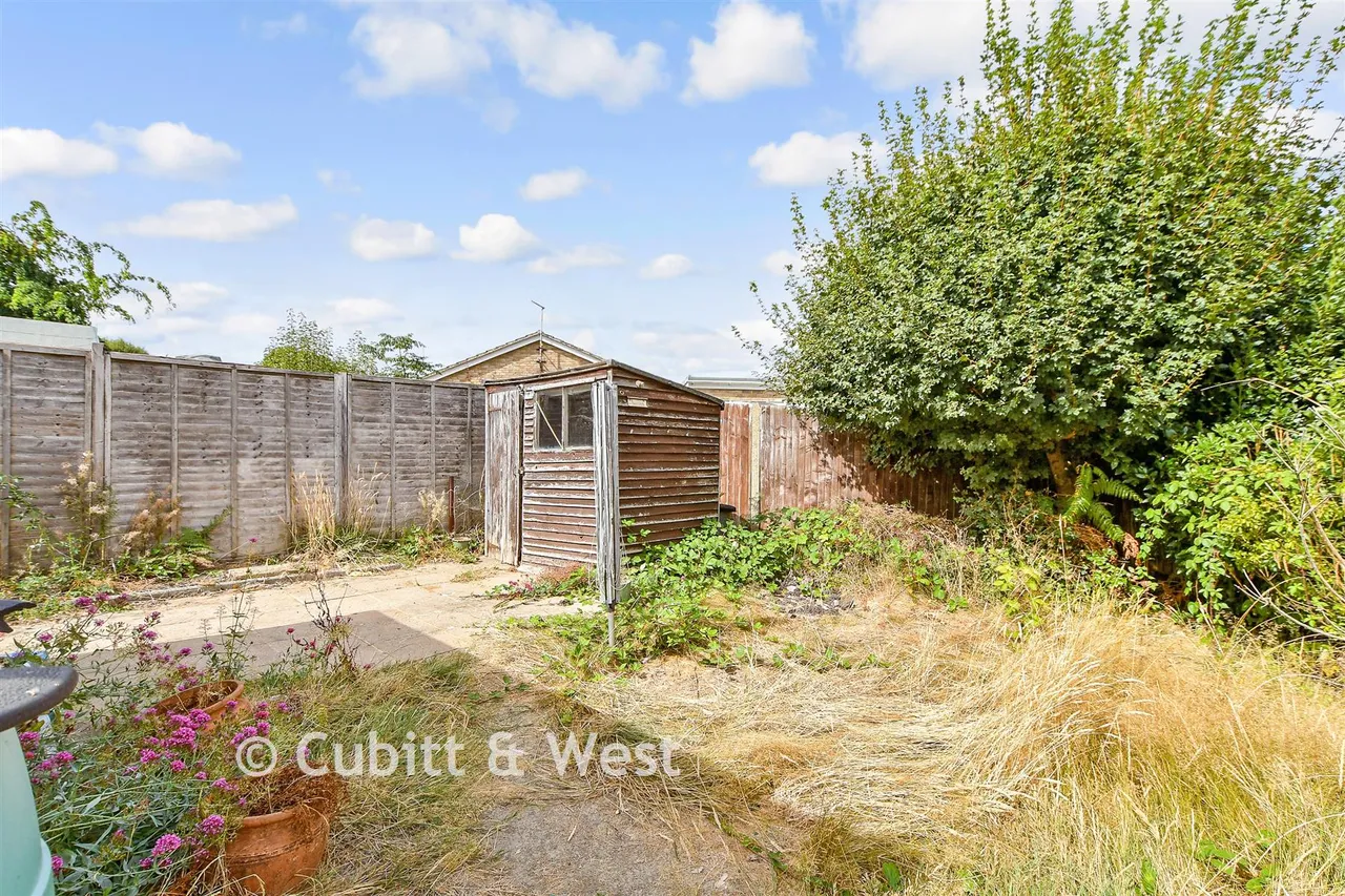 Northlands Avenue, Haywards Heath, RH16, photo 13
