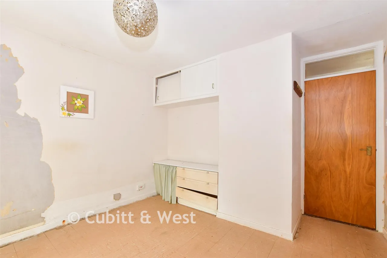 Northlands Avenue, Haywards Heath, RH16, photo 8