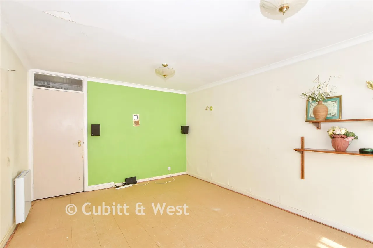 Northlands Avenue, Haywards Heath, RH16, photo 3