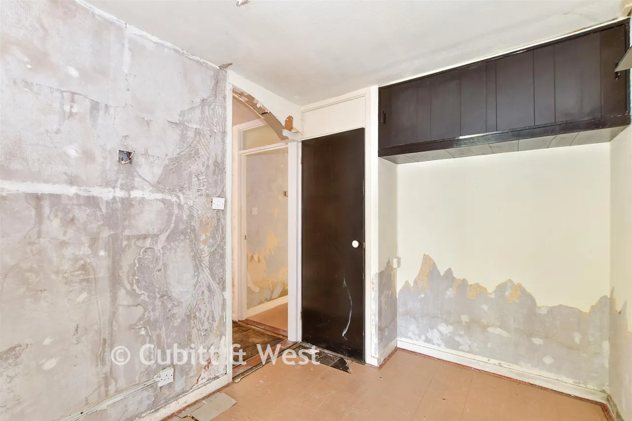 Northlands Avenue, Haywards Heath, RH16, photo 10