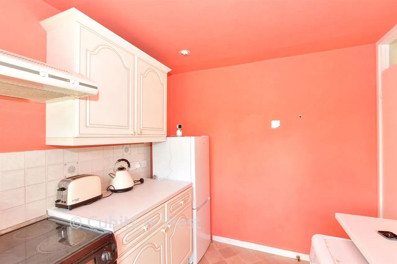 Northlands Avenue, Haywards Heath, RH16, photo 5