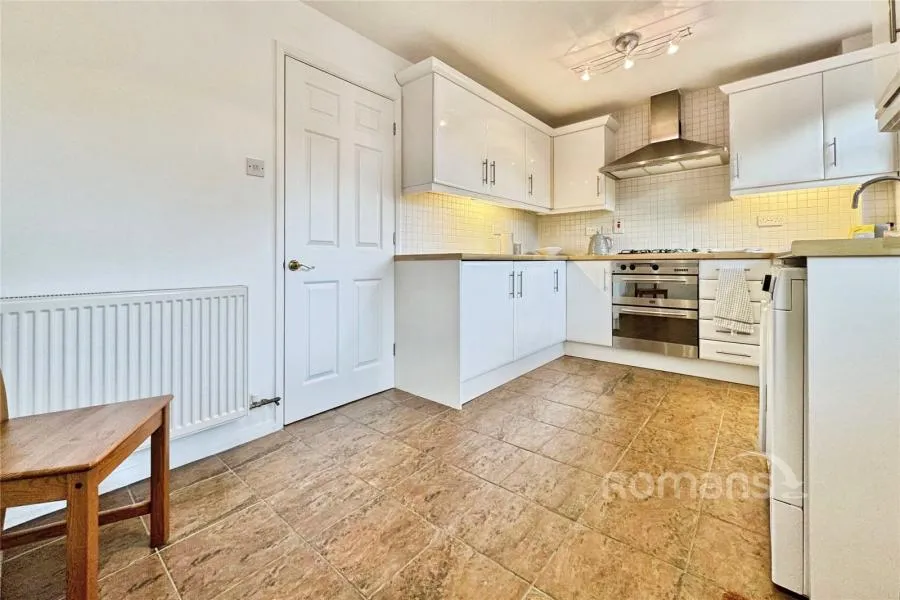 Stubbs Folly, College Town, GU47, photo 6