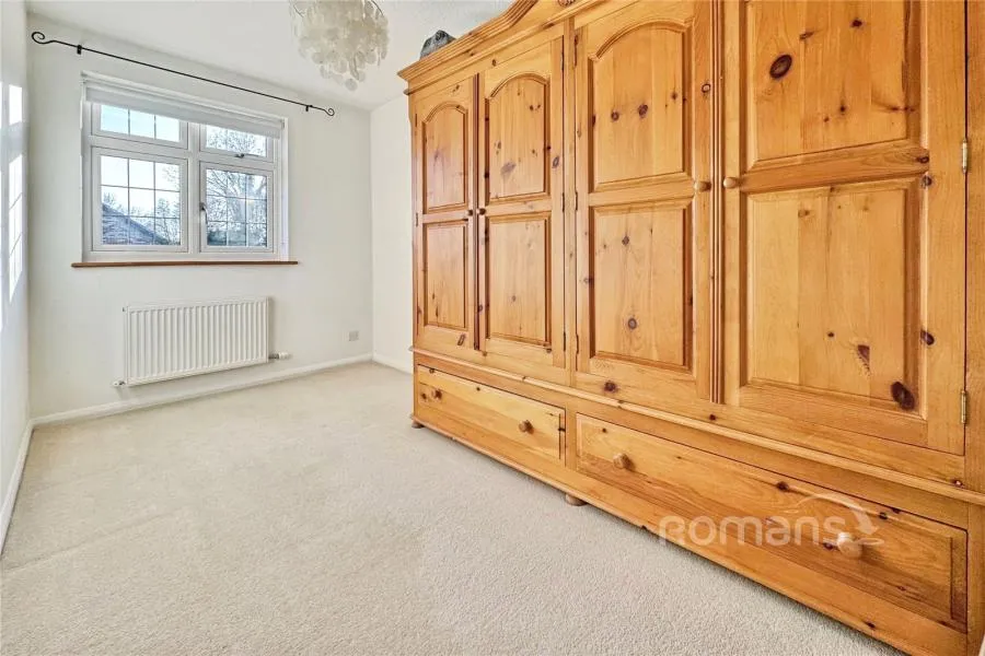 Stubbs Folly, College Town, GU47, photo 11