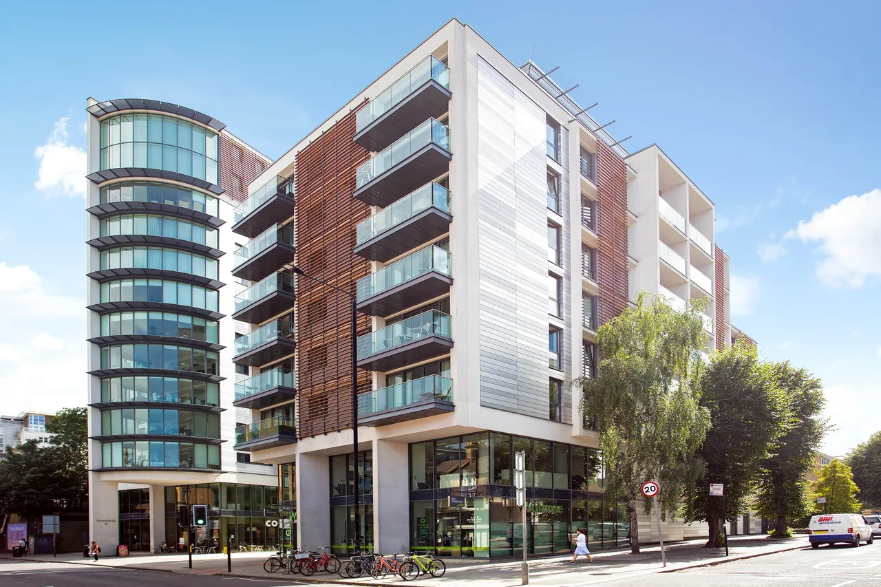 1 bed flat for sale — Stamford Square, London, SW15