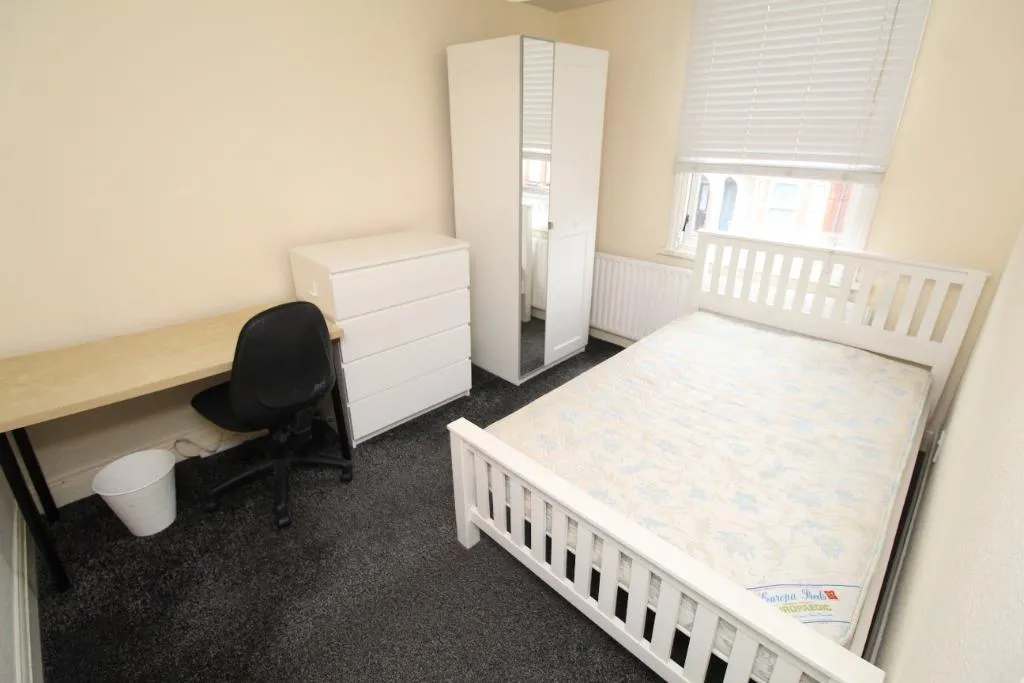 Balfour Road, Lenton, NG7, photo 5