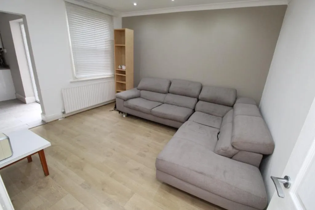 6 bed house to rent, Balfour Road, Lenton, NG7