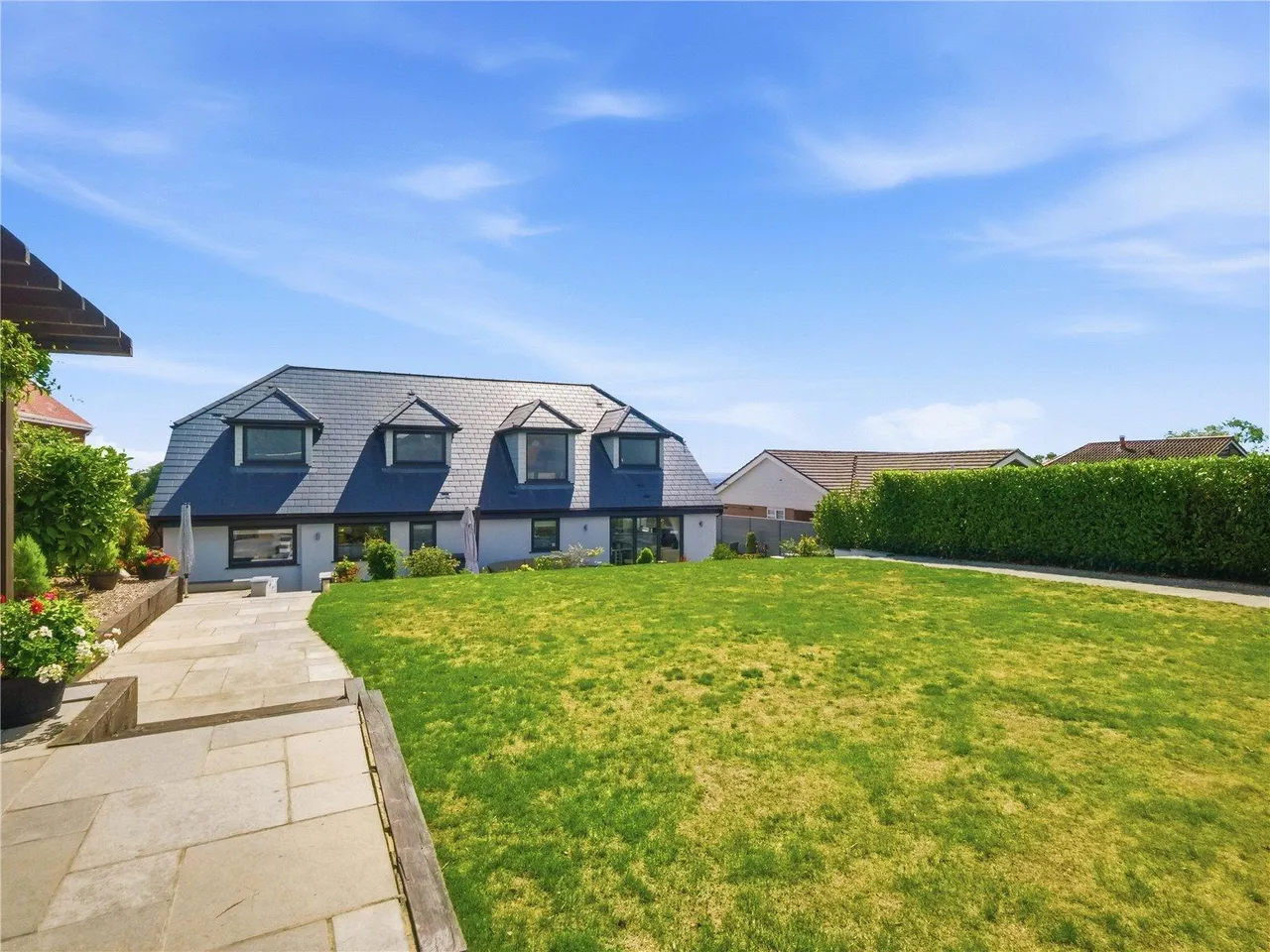 Contemporary Family Living with Captivating Views Towards Poole Harbour, photo 27