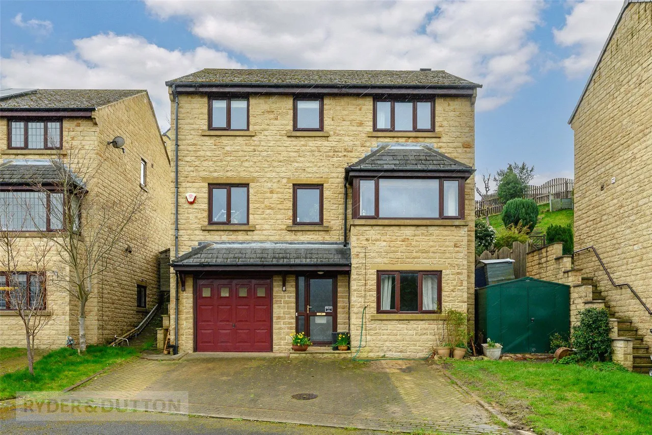Stratton Close, Rastrick, HD6, photo 21
