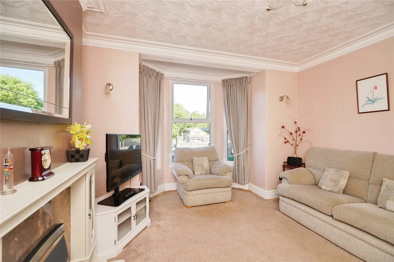York Terrace, Llanberis, LL55, photo 5