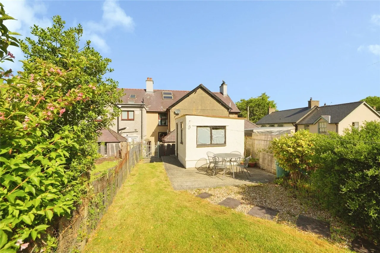 York Terrace, Llanberis, LL55, photo 13