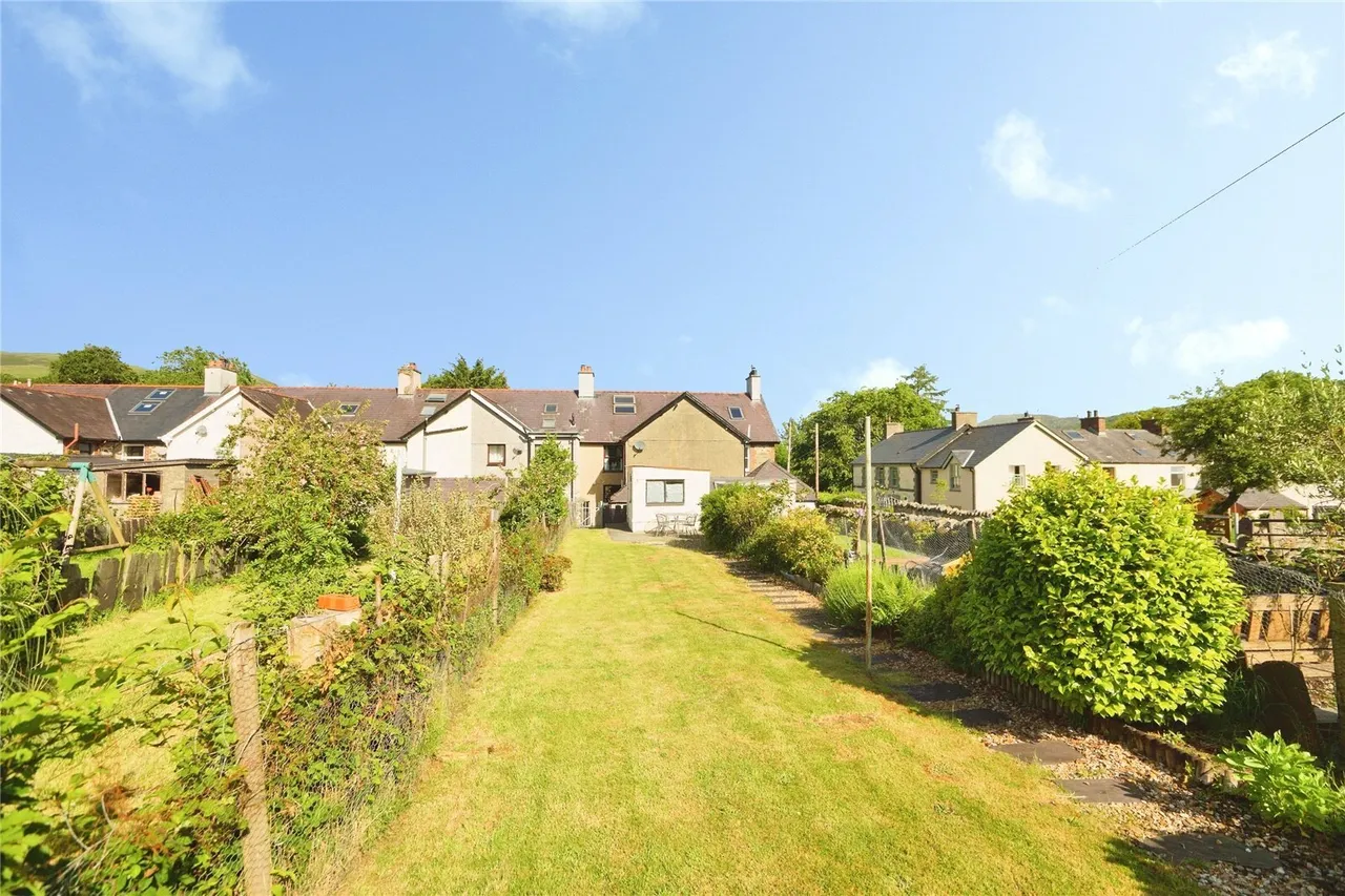 York Terrace, Llanberis, LL55, photo 4