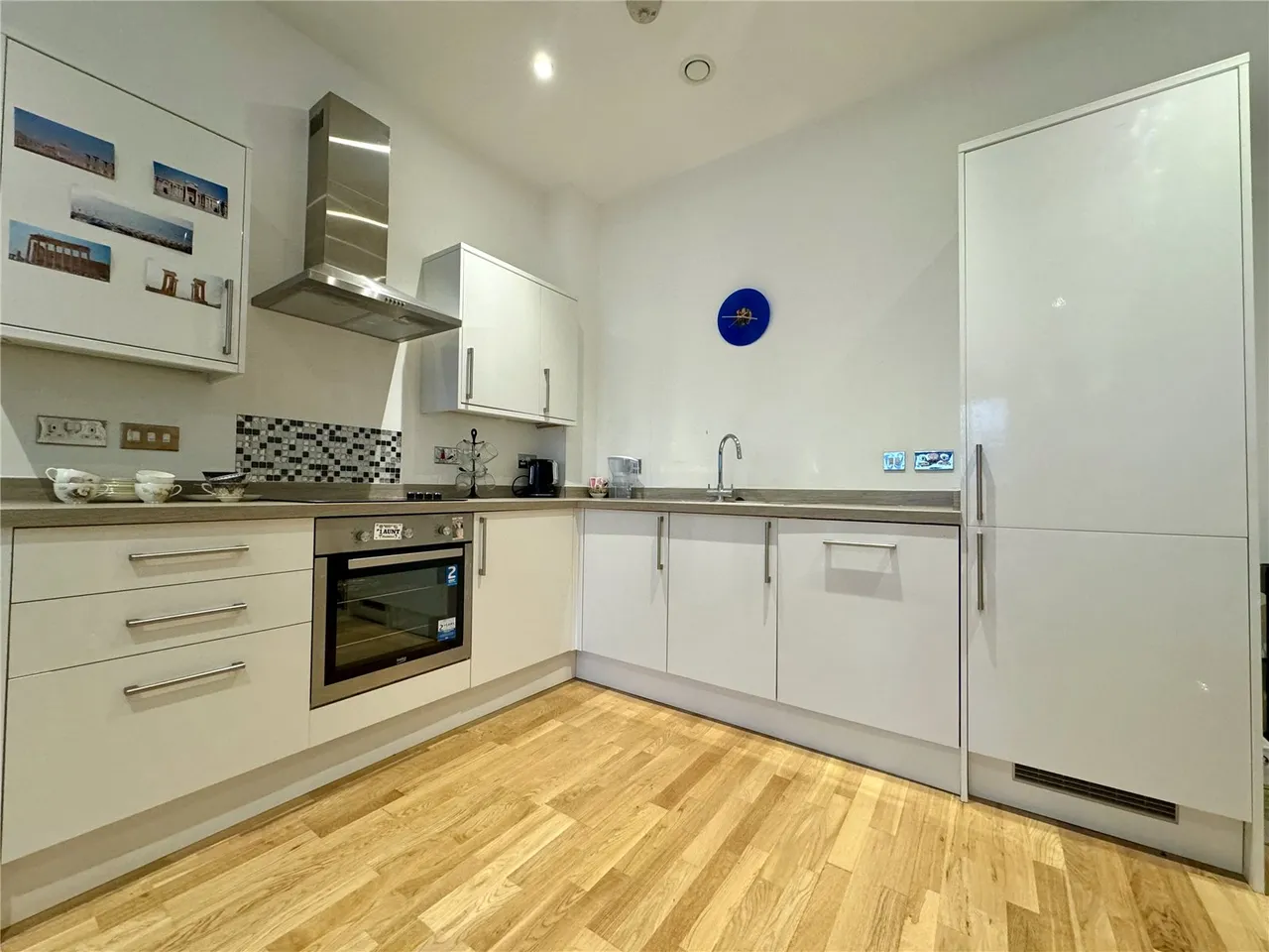 Bartley Way, Hook, Hampshire, RG27 9FF, photo 2